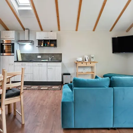 Modern With Shared Swimming Pool In Holiday home