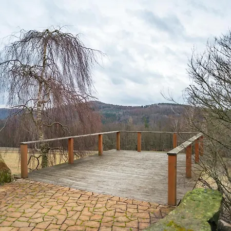 Tatil Evi Modern With Shared Swimming Pool In