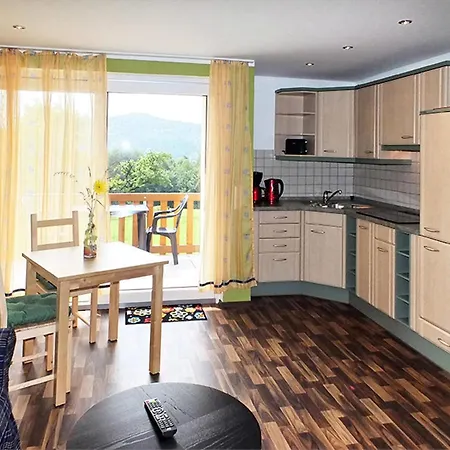 Modern With Shared Swimming Pool In Tatil Evi Mittelndorf