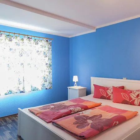 Tatil Evi Modern With Shared Swimming Pool In *