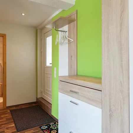 Tatil Evi Modern With Shared Swimming Pool In